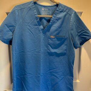 Figs one pocket scrub top